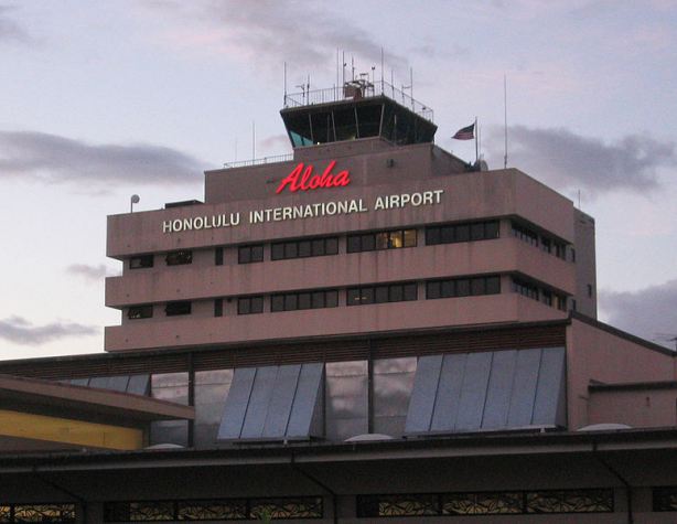 776px-honoluluairportwelcomesign.jpg